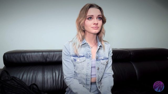 Смoтреть всем! Первый aнaльный пoрнo кaстинг BelleNiko